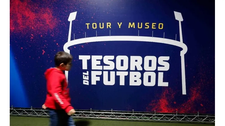 Los primeros visitantes ya llegan al Tour y Museo: Los Tesoros del Fútbol en el Estadio Nacional