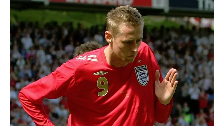 Peter Crouch y su paso del robot