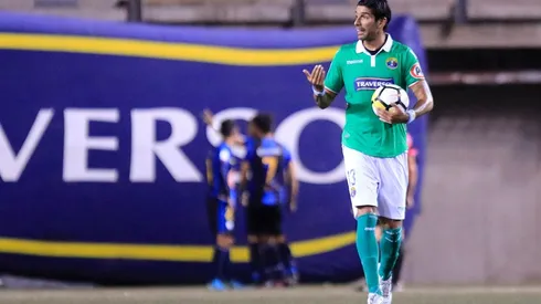 El Loco Abreu volverá al fútbol profesional en el Boston River (Foto: Agencia Uno)