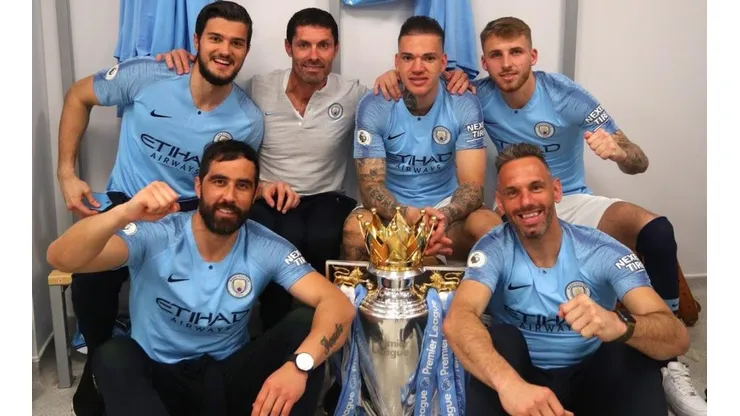 Solo quedan tres de los cinco arqueros de Manchester City