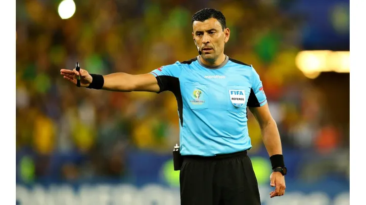 Tobar le responde a Messi