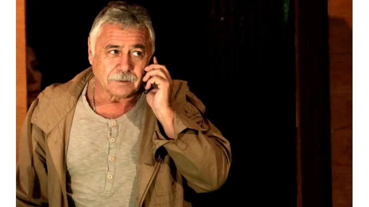 Carlos Caszely reapareció con todo en los medios