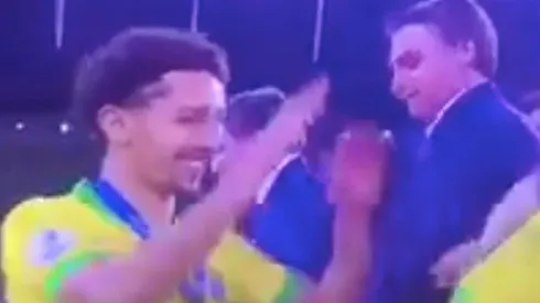 Marquinhos evitó saludar a Bolsonaro en la premiación (Foto: Twitter)