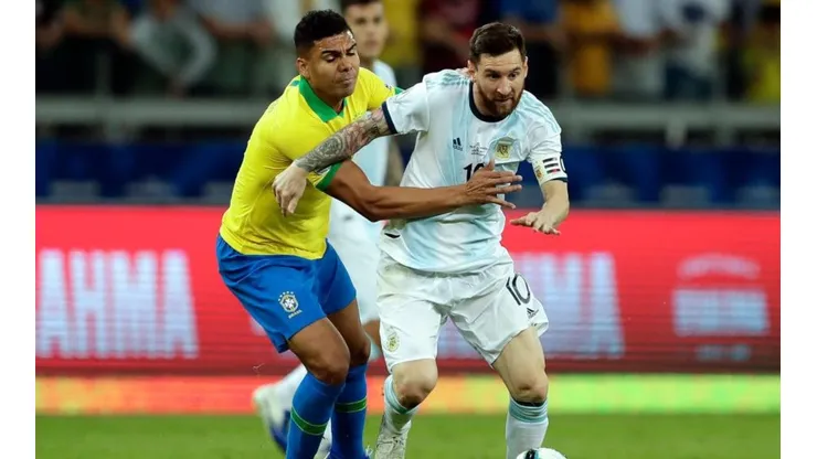 El brasileño no aguantó los reclamos de Messi
