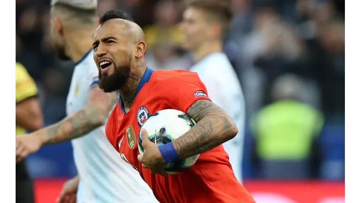 Arturo Vidal tras convertir de penal ante Argentina.