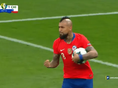 VAR y penal: Vidal descuenta y pone el 2-1 para Chile