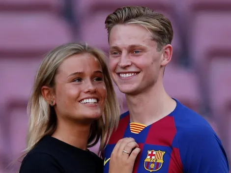 Presidente del Barcelona le "roba" la cartera a la novia de Frenkie de Jong