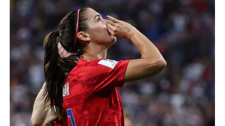 El polémico festejo de Alex Morgan