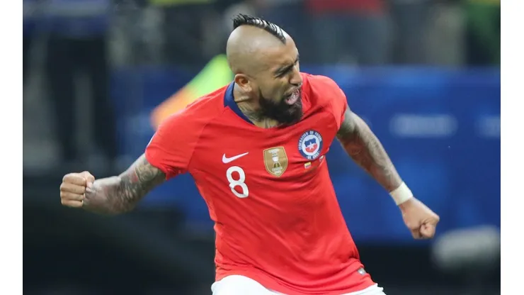 Arturo Vidal jugará pese a su tobillo lesionado.