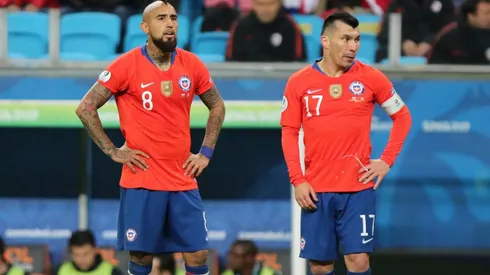 Gary y Vidal ante Perú.