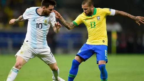 Dani Alves tuvo sentidas palabras para Lionel Messi (Foto: Getty Images)