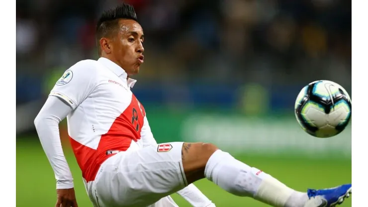 Christian Cueva lleva el 8 de diamantes en su pierna (Foto: Getty Images)