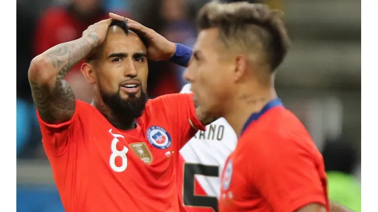 Vidal en la derrota de Chile ante Perú.
