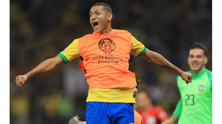 Richarlison fue suplente frente a Argentina.