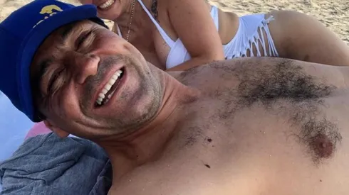 Checho Ibarra lo pasa bien después de una gran carrera como goleador