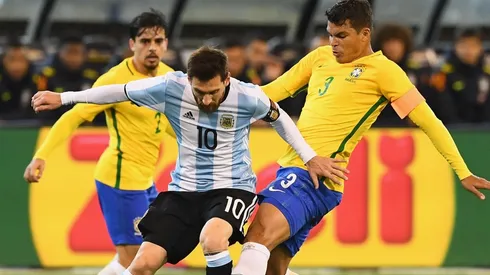 Thiago Silva alabó a Messi
