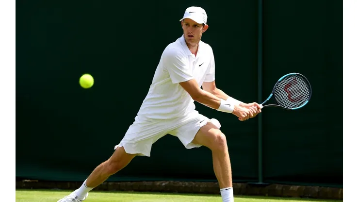 Nicolás Jarry tuvo debut y despedida en Wimbledon tras caer ante Andreas Seppi