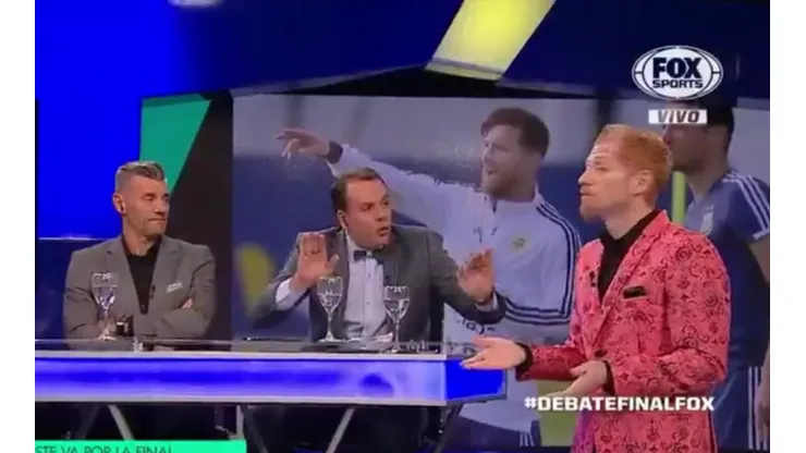 Daniel Avellaneda le explica su teoría a Martín Liberman