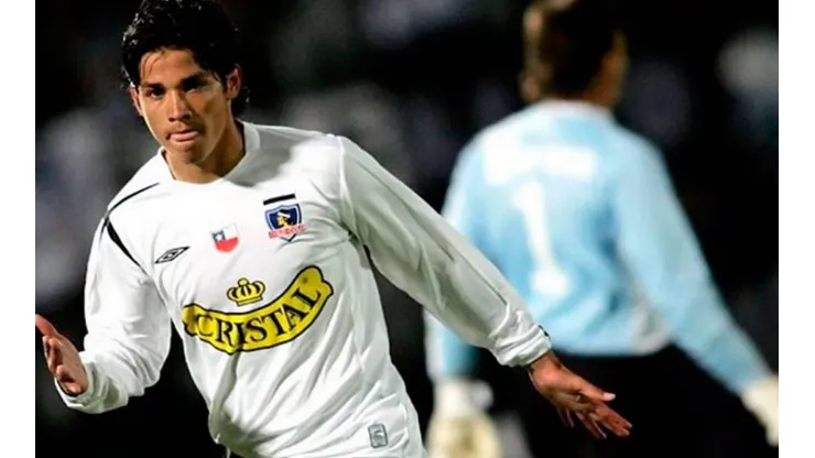 El 9 de agosto de 2006, Matías Fernández se despachó un gol a lo Maradona ante O'higgins en el Monumental