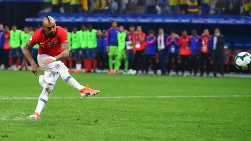 Arturo Vidal demostró categoría en su lanzamiento penal (Foto: Getty Images)