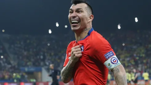 Gary Medel se vuelve loco