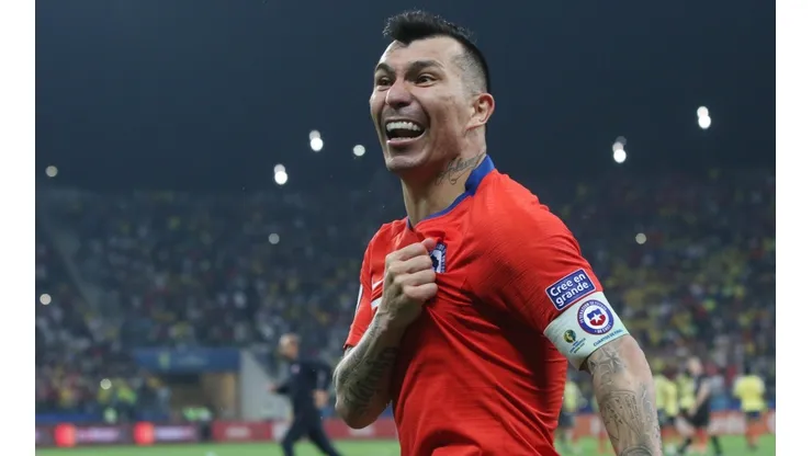 Gary Medel se vuelve loco
