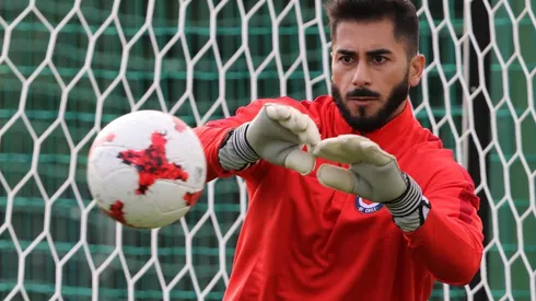 Johnny Herrera alaba el juego de Chile ante Colombia (Foto: Agencia Uno)