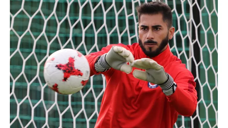 Johnny Herrera alaba el juego de Chile ante Colombia (Foto: Agencia Uno)