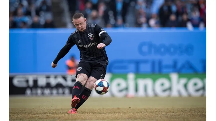 Rooney demostró su sobrada calidad.