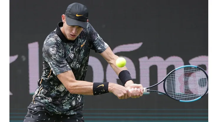 Jarry no puede con Simon y es eliminado del ATP de Eastbourne