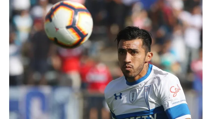 Edson Puch seguirá en la UC (Foto: Agencia Uno)