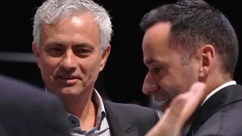 Mou es opción en Newcastle si se concreta la llegada del jeque árabe