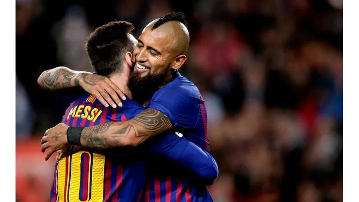 Vidal saluda a Messi: "Feliz cumpleaños, extraterrestre"