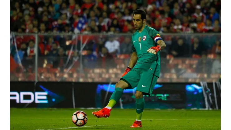 Claudio Bravo alaba a la Roja: "Hay que felicitar a los muchachos"