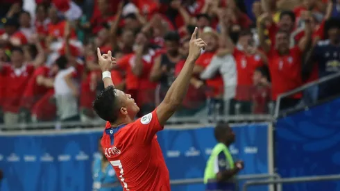 Alexis Sánchez quedó a cuatro partidos de superar a Juan Arango