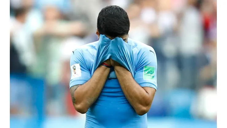 Luis Suárez llega con una fractura al partido con Chile