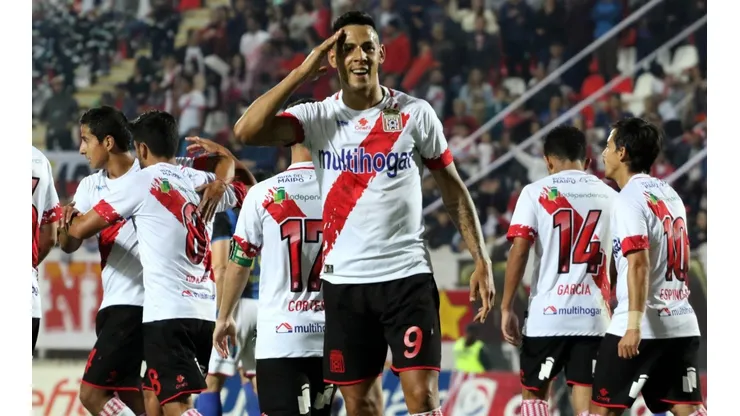 Mauro Quiroga no sigue en Curicó.