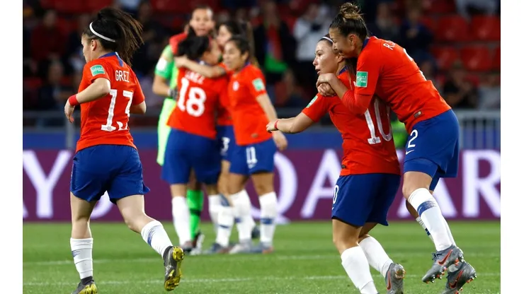 La selección femenina tras el 1-0 ante Tailandia (Foto: Agencia Uno)