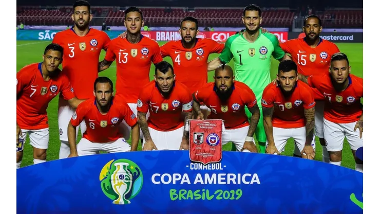 Los once de Chile: Maripán, Pulgar, Isla, Arias y Beausejour; Alexis, Fuenzalida, Medel, Vidal, Aránguiz y Vargas