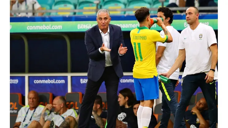 El entrenador empieza a ser cuestionado en Brasil.