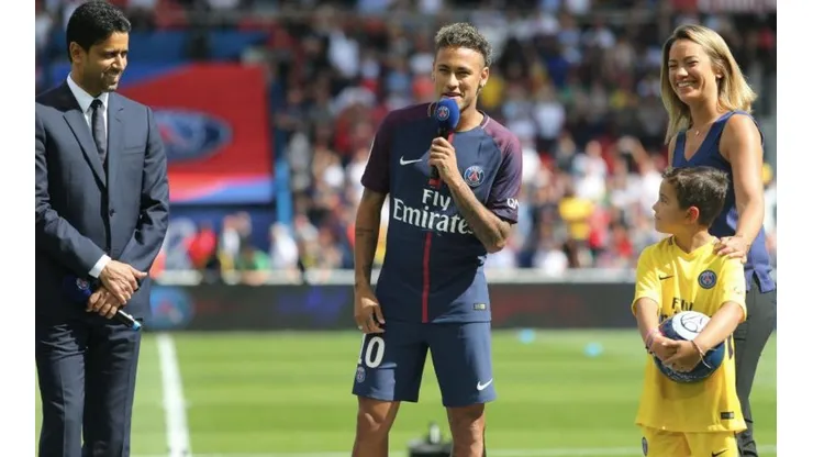 Neymar en su presentación como jugador del PSG (Foto: Getty Images)