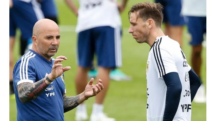 Jorge Sampaoli junto a Lucas Biglia durante el Mundial de Rusia 2018 (Foto: Getty Images)