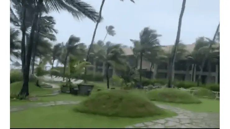 Una fuerte tormenta se dejó caer sobre la Roja