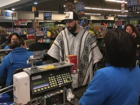 Bravo anda de paseo en Puerto Varas y firma autógrafos en supermercado