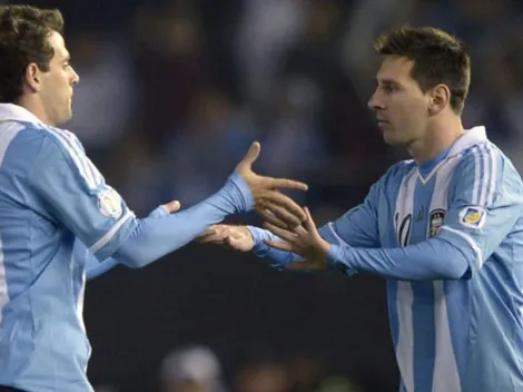 Walter Montillo defiende a Lionel Messi en la selección argentina