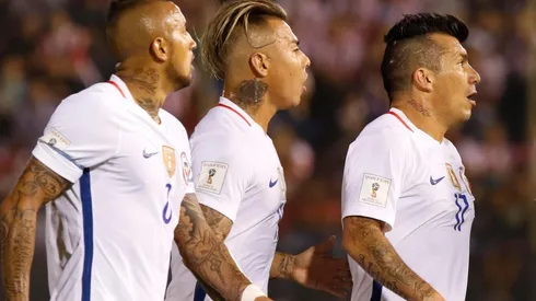 Vidal y Medel apoyaron el regreso de Eduardo Vargas