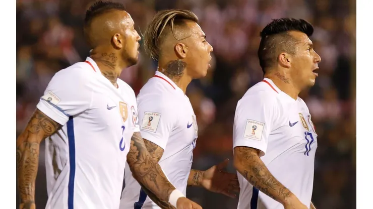 Vidal y Medel apoyaron el regreso de Eduardo Vargas