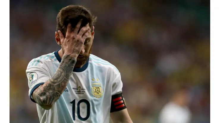 Una nueva frustración para Lionel Messi.