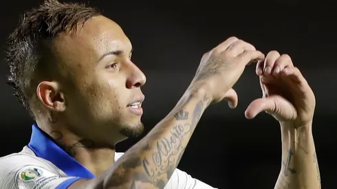 Everton marcó el tercero para Brasil ante Bolivia