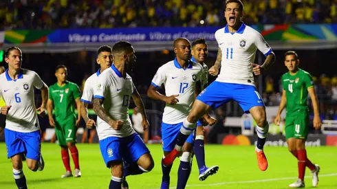 Brasil superó a Bolivia con dos goles de Coutinho y uno de Everton